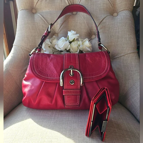 Vintage Coach Soho Pleated Leather Shoulder Bag Purse F15204 ( Red) & Wallet - Picture 2 of 8